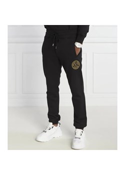 Versace Jeans Couture Spodnie dresowe | Regular Fit ze sklepu Gomez Fashion Store w kategorii Spodnie męskie - zdjęcie 184506098