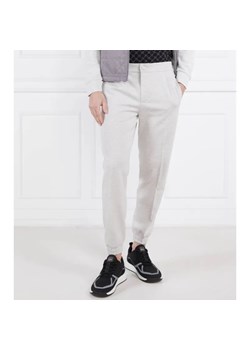 Joop! Spodnie dresowe Stormy | Regular Fit ze sklepu Gomez Fashion Store w kategorii Spodnie męskie - zdjęcie 184506259