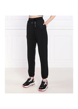 Liu Jo Sport Spodnie dresowe | Regular Fit ze sklepu Gomez Fashion Store w kategorii Spodnie damskie - zdjęcie 184507038