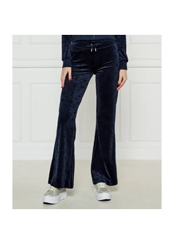 Juicy Couture Spodnie dresowe LISA | flare fit | low rise ze sklepu Gomez Fashion Store w kategorii Spodnie damskie - zdjęcie 184507169