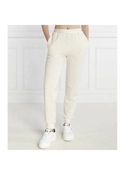 Hugo Bodywear Spodnie dresowe SPORTY LOGO | Regular Fit ze sklepu Gomez Fashion Store w kategorii Spodnie damskie - zdjęcie 184507217