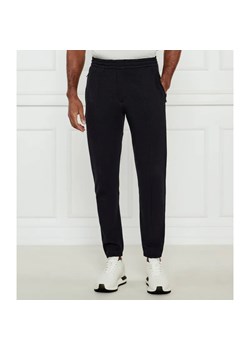 Emporio Armani Spodnie dresowe Essentials | Regular Fit ze sklepu Gomez Fashion Store w kategorii Spodnie męskie - zdjęcie 184507678