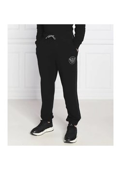 Emporio Armani Spodnie dresowe | Regular Fit ze sklepu Gomez Fashion Store w kategorii Spodnie męskie - zdjęcie 184507889