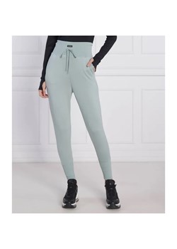 Calvin Klein Performance Spodnie dresowe | Slim Fit ze sklepu Gomez Fashion Store w kategorii Spodnie damskie - zdjęcie 184508006