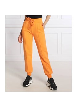 Patrizia Pepe Spodnie dresowe | Regular Fit ze sklepu Gomez Fashion Store w kategorii Spodnie damskie - zdjęcie 184508056