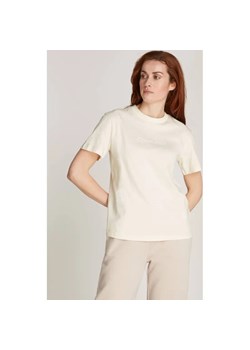 Calvin Klein T-shirt HERO LOGO | Regular Fit ze sklepu Gomez Fashion Store w kategorii Bluzki damskie - zdjęcie 184509265