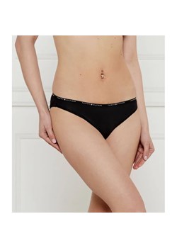 Tommy Hilfiger Figi ze sklepu Gomez Fashion Store w kategorii Majtki damskie - zdjęcie 184509397