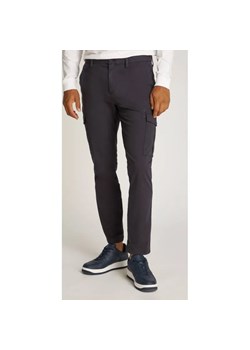 Tommy Jeans Spodnie cargo AUSTIN | Slim Fit ze sklepu Gomez Fashion Store w kategorii Spodnie męskie - zdjęcie 184509416