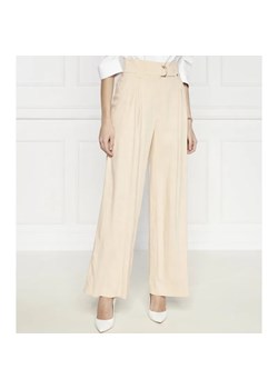 Marc Cain Lniane spodnie | flare fit ze sklepu Gomez Fashion Store w kategorii Spodnie damskie - zdjęcie 184509747