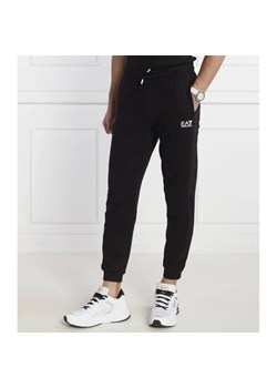 EA7 Spodnie dresowe | Regular Fit ze sklepu Gomez Fashion Store w kategorii Spodnie męskie - zdjęcie 184510176