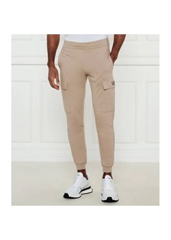EA7 Spodnie dresowe | Slim Fit ze sklepu Gomez Fashion Store w kategorii Spodnie męskie - zdjęcie 184510505