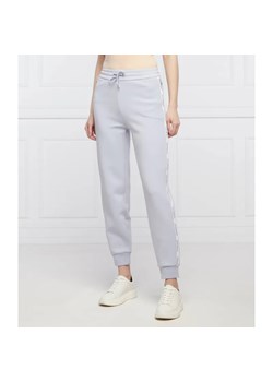 Emporio Armani Spodnie dresowe | Regular Fit - id: EA222W000063I02 - marki Emporio Armani - 184510798 Emporio Armani Spodnie dresowe | Regular Fit ze sklepu Gomez Fashion Store w kategorii Spodnie damskie - zdjęcie 184510798