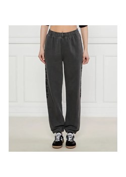 Pinko Spodnie dresowe | Regular Fit ze sklepu Gomez Fashion Store w kategorii Spodnie damskie - zdjęcie 184510869