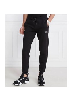 EA7 Spodnie dresowe | Regular Fit ze sklepu Gomez Fashion Store w kategorii Spodnie męskie - zdjęcie 184510955