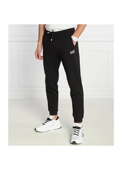 EA7 Spodnie dresowe | Regular Fit ze sklepu Gomez Fashion Store w kategorii Spodnie męskie - zdjęcie 184511046