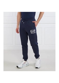 EA7 Spodnie dresowe | Regular Fit ze sklepu Gomez Fashion Store w kategorii Spodnie męskie - zdjęcie 184511367