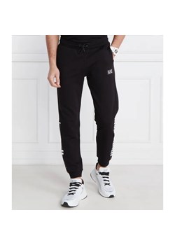 EA7 Spodnie dresowe | Regular Fit ze sklepu Gomez Fashion Store w kategorii Spodnie męskie - zdjęcie 184511407
