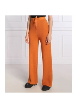 Silvian Heach Spodnie dzianinowe | Straight fit | z dodatkiem wełny ze sklepu Gomez Fashion Store w kategorii Spodnie damskie - zdjęcie 184511946