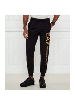 EA7 Spodnie jogger | Slim Fit ze sklepu Gomez Fashion Store w kategorii Spodnie męskie - zdjęcie 184512357