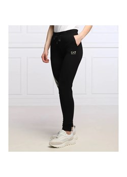 EA7 Spodnie dresowe | Slim Fit ze sklepu Gomez Fashion Store w kategorii Spodnie damskie - zdjęcie 184512547