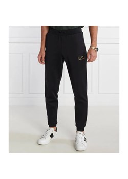EA7 Spodnie dresowe | Regular Fit ze sklepu Gomez Fashion Store w kategorii Spodnie męskie - zdjęcie 184512747