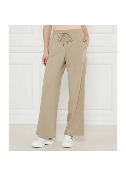 Max Mara Leisure Spodnie dresowe Veles | flare fit ze sklepu Gomez Fashion Store w kategorii Spodnie damskie - zdjęcie 184512998