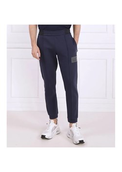 EA7 Spodnie dresowe | Regular Fit ze sklepu Gomez Fashion Store w kategorii Spodnie męskie - zdjęcie 184513197
