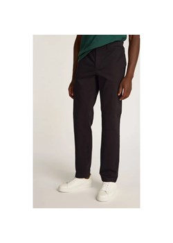 Tommy Hilfiger Spodnie chino Denton | Regular Fit ze sklepu Gomez Fashion Store w kategorii Spodnie męskie - zdjęcie 184513265