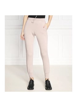 GUESS ACTIVE Spodnie dresowe ALLIE | Regular Fit ze sklepu Gomez Fashion Store w kategorii Spodnie damskie - zdjęcie 184513407