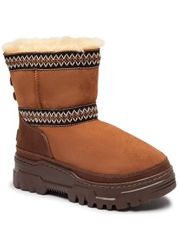 UGG Skórzane śniegowce CLASSIC MINI TRAILGAZER ze sklepu Gomez Fashion Store w kategorii Śniegowce damskie - zdjęcie 184513487