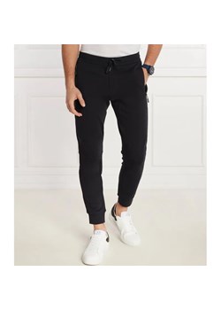 Armani Exchange Spodnie dresowe | Regular Fit ze sklepu Gomez Fashion Store w kategorii Spodnie męskie - zdjęcie 184513827