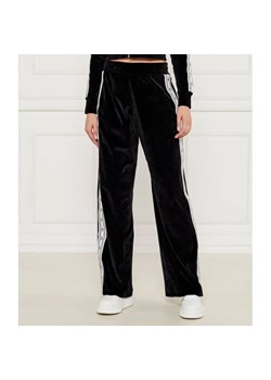 HUGO Spodnie dresowe Narhysan | flare fit ze sklepu Gomez Fashion Store w kategorii Spodnie damskie - zdjęcie 184513908