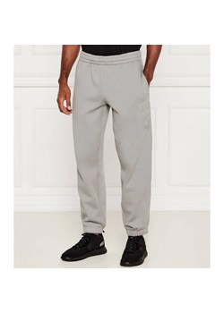 EA7 Spodnie dresowe | Modern fit - id: E7255M000115F51 - marki Emporio Armani - 184514239 EA7 Spodnie dresowe | Modern fit ze sklepu Gomez Fashion Store w kategorii Spodnie męskie - zdjęcie 184514239
