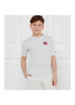 Tommy Hilfiger T-shirt | Regular Fit ze sklepu Gomez Fashion Store w kategorii T-shirty chłopięce - zdjęcie 184514548