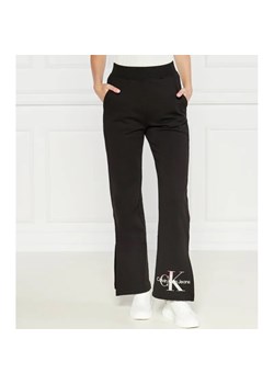 Calvin Klein Jeans Spodnie dresowe DIFFUSED | flare fit ze sklepu Gomez Fashion Store w kategorii Spodnie damskie - zdjęcie 184514707
