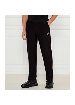 EA7 Spodnie dresowe | Regular Fit ze sklepu Gomez Fashion Store w kategorii Spodnie męskie - zdjęcie 184514709