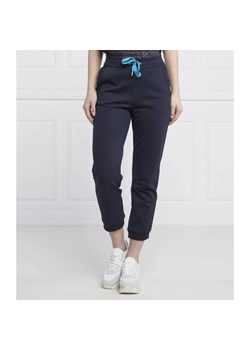 Armani Exchange Spodnie dresowe | Regular Fit ze sklepu Gomez Fashion Store w kategorii Spodnie damskie - zdjęcie 184515136