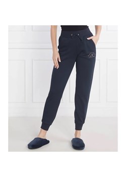 Emporio Armani Spodnie dresowe | Regular Fit ze sklepu Gomez Fashion Store w kategorii Spodnie damskie - zdjęcie 184515255