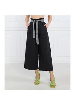 Pinko Spodnie | Relaxed fit ze sklepu Gomez Fashion Store w kategorii Spodnie damskie - zdjęcie 184516676