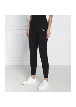 EA7 Spodnie dresowe | Regular Fit ze sklepu Gomez Fashion Store w kategorii Spodnie damskie - zdjęcie 184516867
