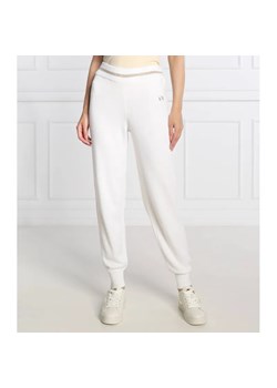 Armani Exchange Spodnie dzianinowe | Regular Fit | z dodatkiem wełny ze sklepu Gomez Fashion Store w kategorii Spodnie damskie - zdjęcie 184517119