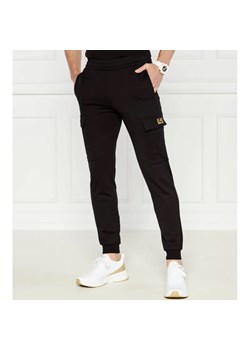 EA7 Spodnie dresowe | Slim Fit ze sklepu Gomez Fashion Store w kategorii Spodnie męskie - zdjęcie 184517817