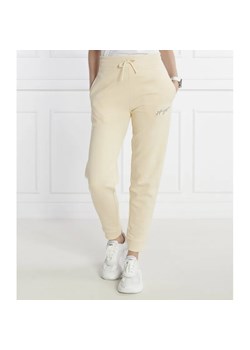 HUGO Spodnie dresowe Easy Jogger 3 | Relaxed fit ze sklepu Gomez Fashion Store w kategorii Spodnie damskie - zdjęcie 184517889
