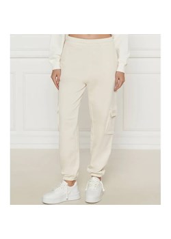Hugo Blue Spodnie dresowe Naphira_B_1 | Regular Fit ze sklepu Gomez Fashion Store w kategorii Spodnie damskie - zdjęcie 184518205