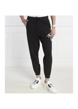 Tommy Jeans Spodnie dresowe | Regular Fit ze sklepu Gomez Fashion Store w kategorii Spodnie męskie - zdjęcie 184519206