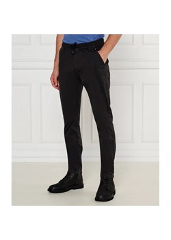 Tommy Jeans Spodnie jogger TJM AUSTIN | Slim Fit ze sklepu Gomez Fashion Store w kategorii Spodnie męskie - zdjęcie 184519596