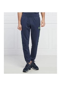 EA7 Spodnie dresowe | Regular Fit ze sklepu Gomez Fashion Store w kategorii Spodnie męskie - zdjęcie 184520076