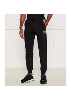 EA7 Spodnie dresowe | Regular Fit ze sklepu Gomez Fashion Store w kategorii Spodnie męskie - zdjęcie 184520098