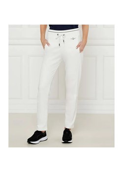 Aeronautica Militare Spodnie dresowe | Regular Fit ze sklepu Gomez Fashion Store w kategorii Spodnie damskie - zdjęcie 184522389