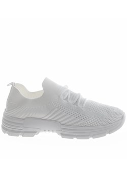 Białe wkładane buty sportowe /G7-116577 G280/ ze sklepu Pantofelek24.pl w kategorii Buty sportowe damskie - zdjęcie 184544468